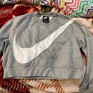 nike crew neck